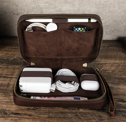 Pochette Zippée en Cuir Véritable Fait Main – L'Organisateur d'Accessoires Premium